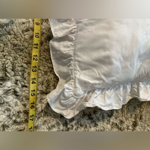 Imperial Embroidered set of 4 White Decorative Throw Pillows - Picture 12 of 15